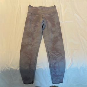 Electric Rose Gray Leggings Size Small